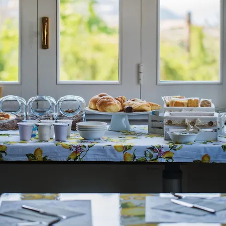 Lemon Factor Couette-café 4*