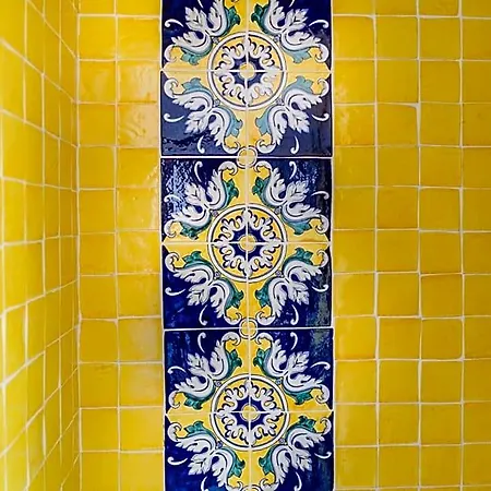 Lemon Factor Panzió