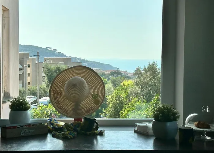 Bed & Breakfast Lemon Factor 4*