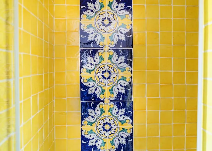 Lemon Factor Bed and Breakfast 4*