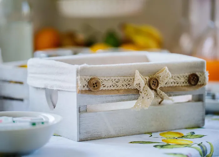 Lemon Factor ベッド・アンド・ブレックファスト