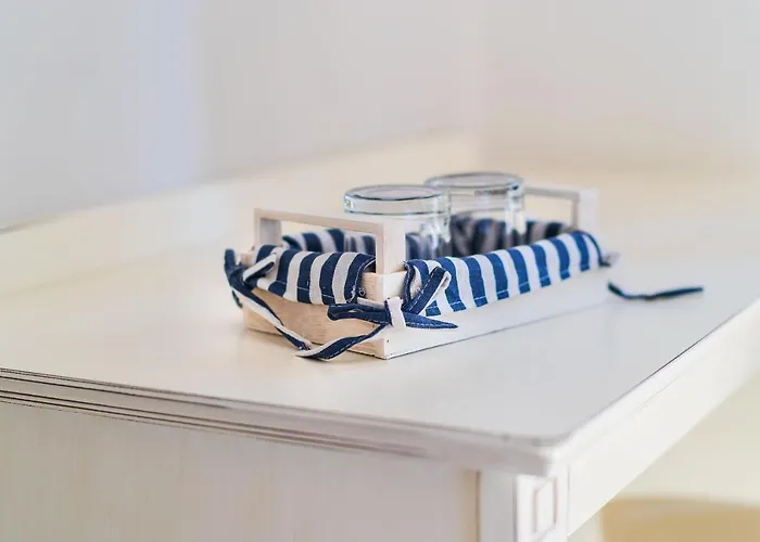 Lemon Factor ベッド・アンド・ブレックファスト